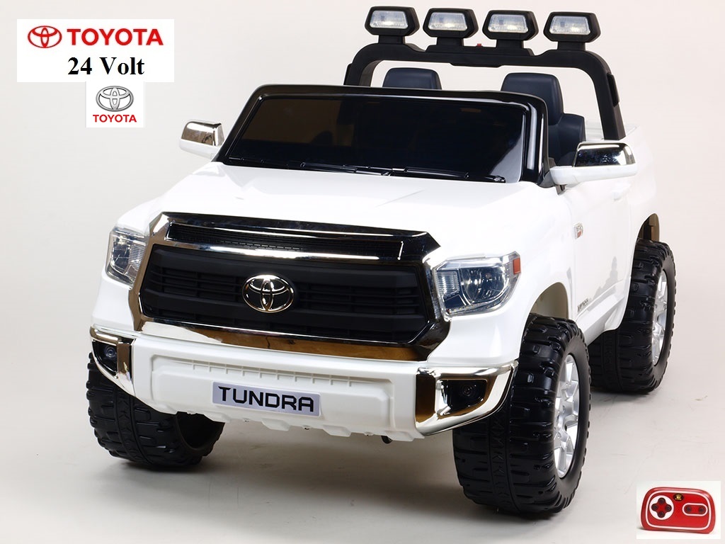 Elektrický džíp Toyota Tundra, bílá