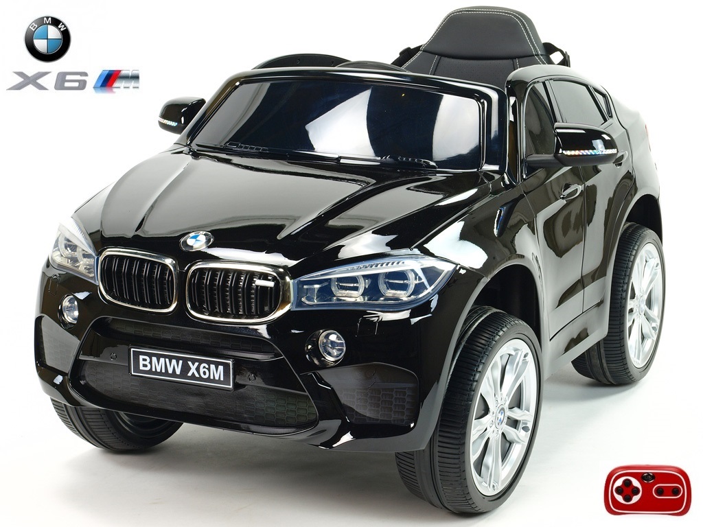 Elektrické SUV BMW X6M, černé